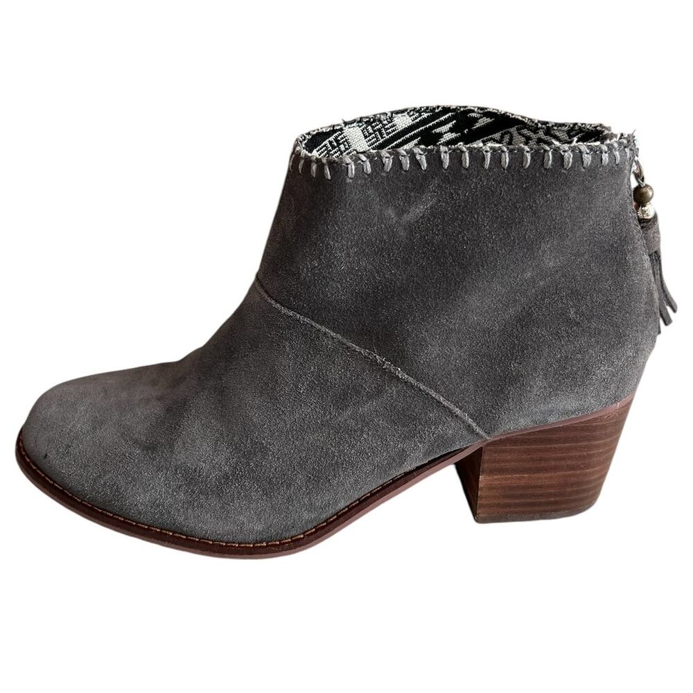 TOMS Whipstitch Detail Boots Booties Gray Suede Tassel Detail 7.5